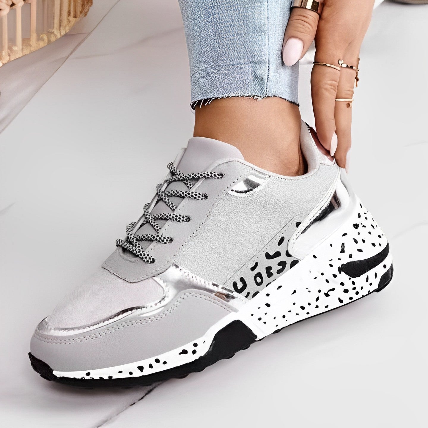 Delora | Orthopedic sneakers for women