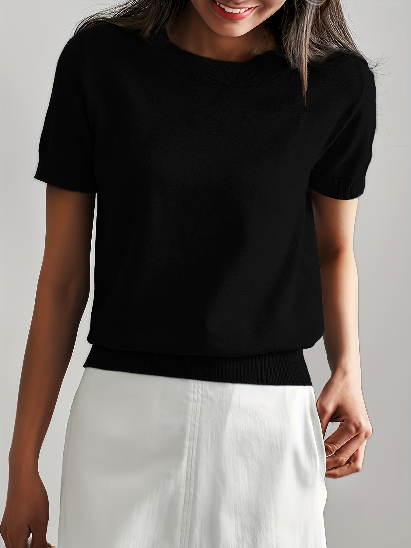 Casual short-sleeved jumper for spring and summer