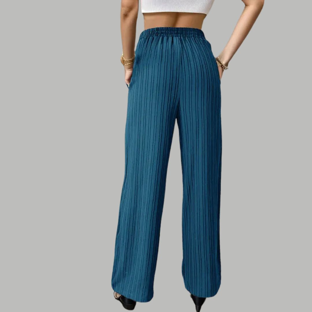 Pleated wide trousers with drawstring