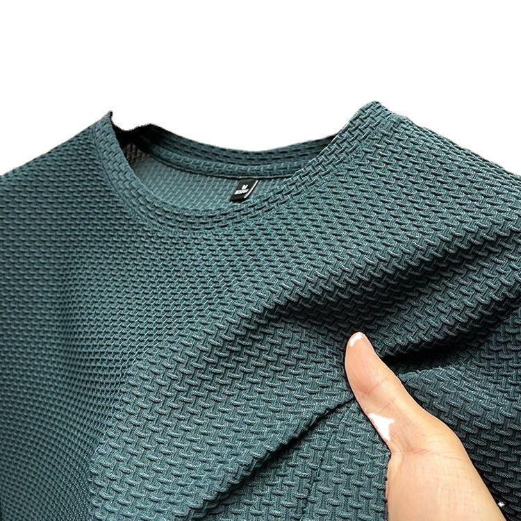 Breathable round T-shirt made of mesh for the summer