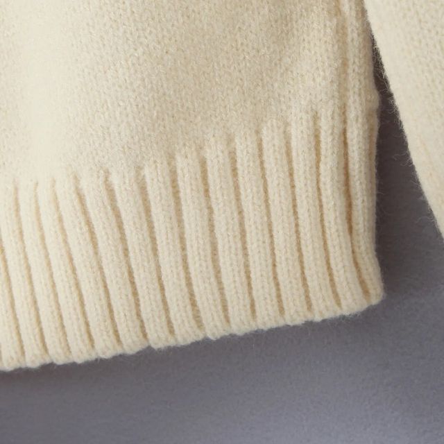 Ribbed turtleneck jumper in soft knit