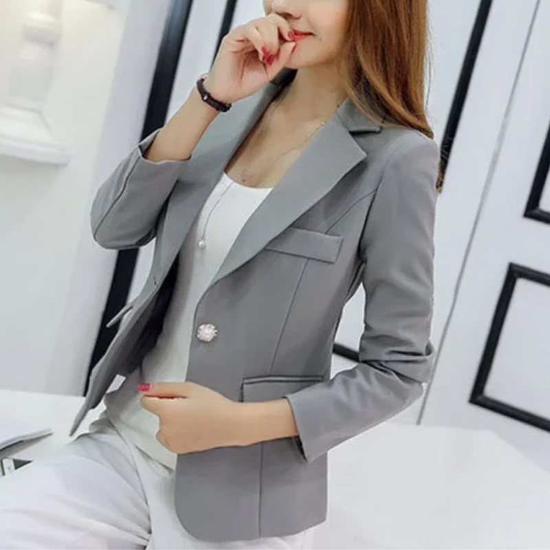 Stylish women's blazer with ankle button fastening