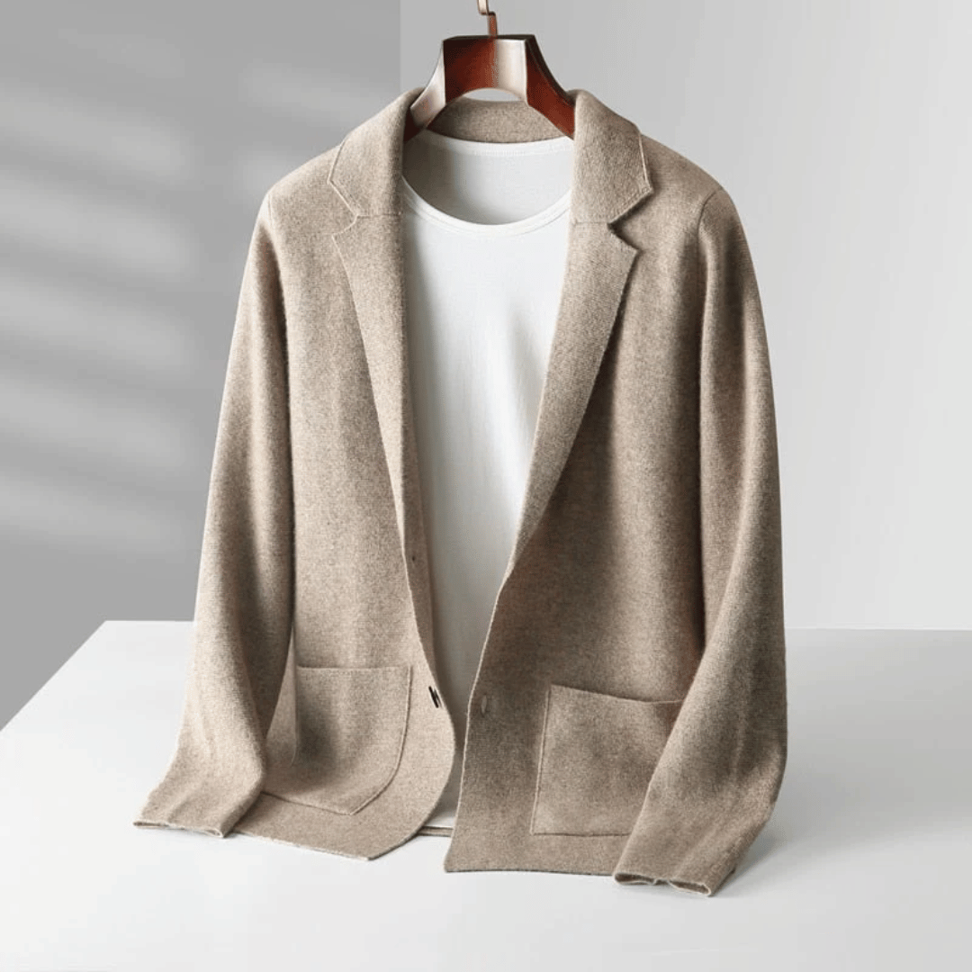 Wool coat with bag