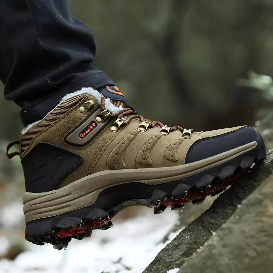 THOMAS - Waterproof mountain boots for men