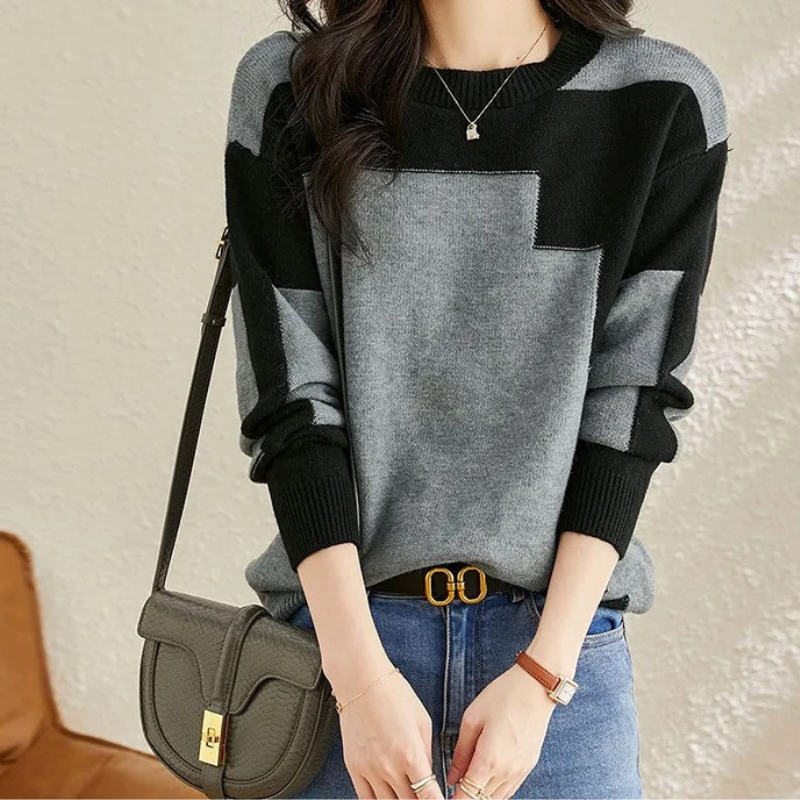 Casual jumper with geometric knit pattern