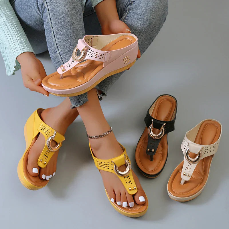 Women's Roman sandals with wedge heel and platform