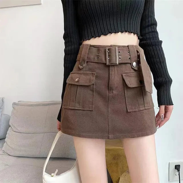 High-waisted skort with utility pockets