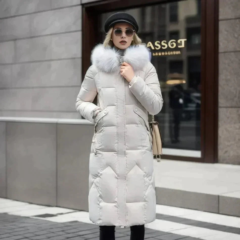 Fashionable coat with faux fur trim