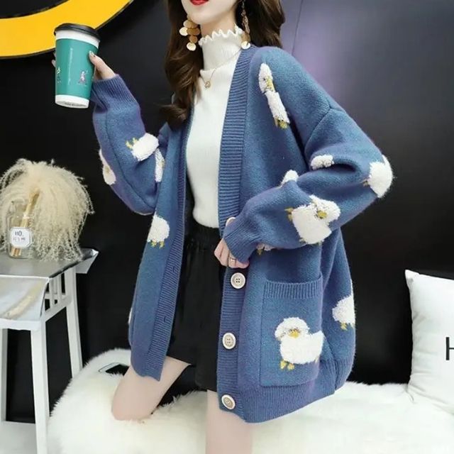 Chunky knit cardigan with sheep motif