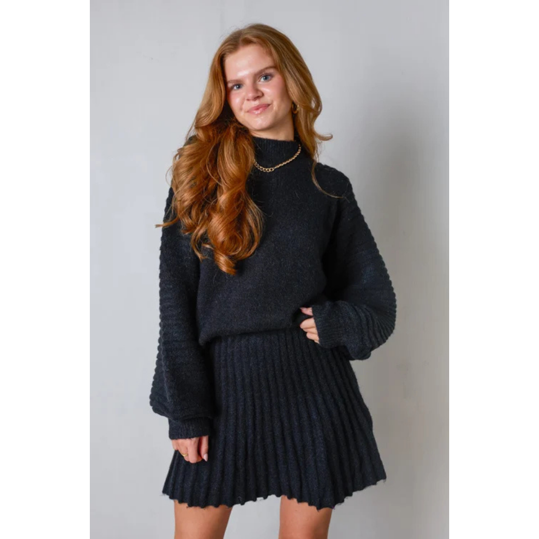 Zoene | Comfortable Sweater and Skirt Set for Women