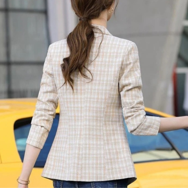 Women's checked blazer with ankle button fastening - timeless style