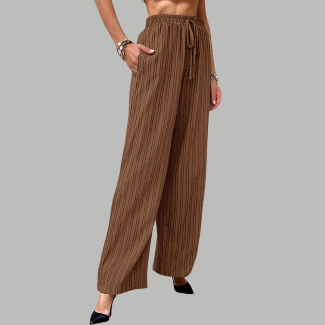 Pleated wide trousers with drawstring