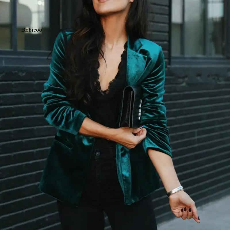 Long-sleeved velvet blazer for women