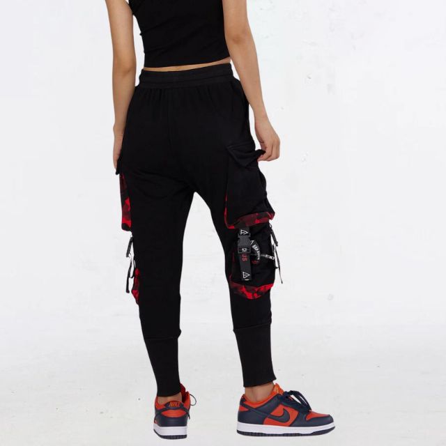 Streetwear jogging trousers with utility straps