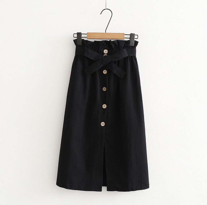 High-waisted skirts in medium length for women