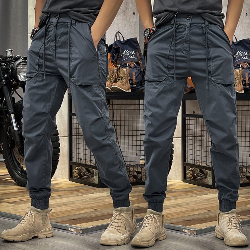 Stretchy cargo trousers for optimum comfort