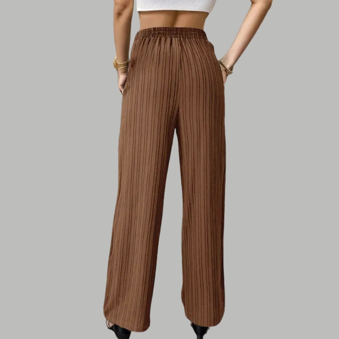 Pleated wide trousers with drawstring