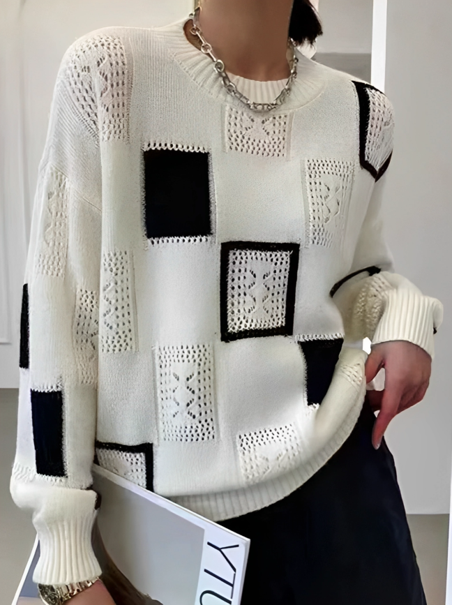 Elegant jumper with patchwork