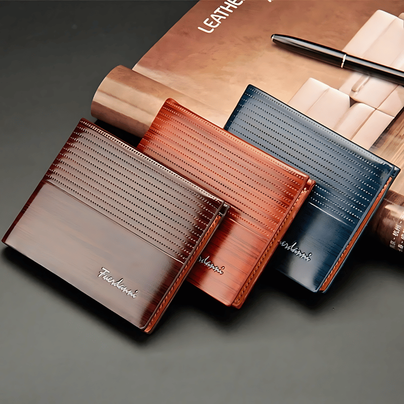 Ashton - Elegant wooden wallet with groove detail