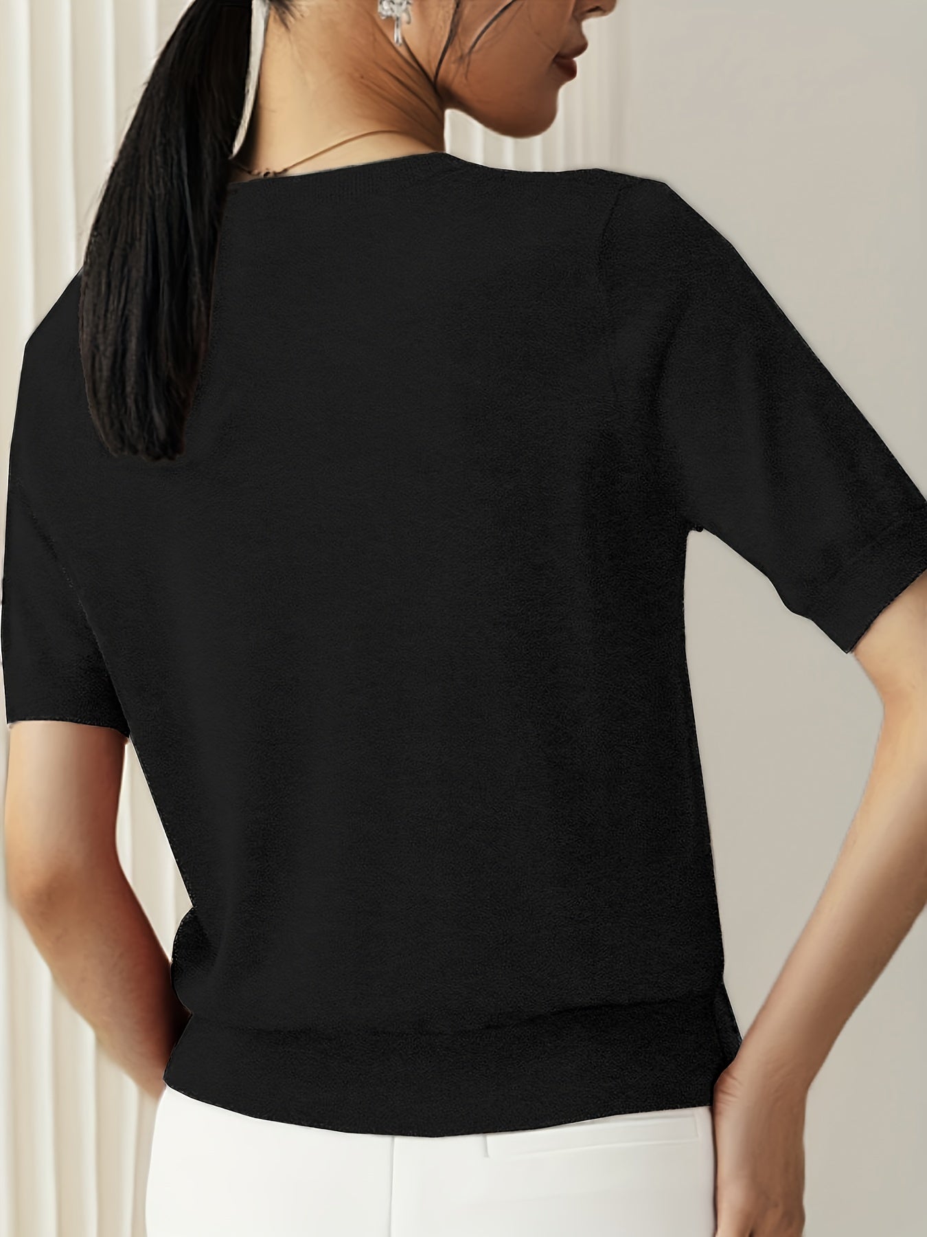 Casual short-sleeved jumper for spring and summer