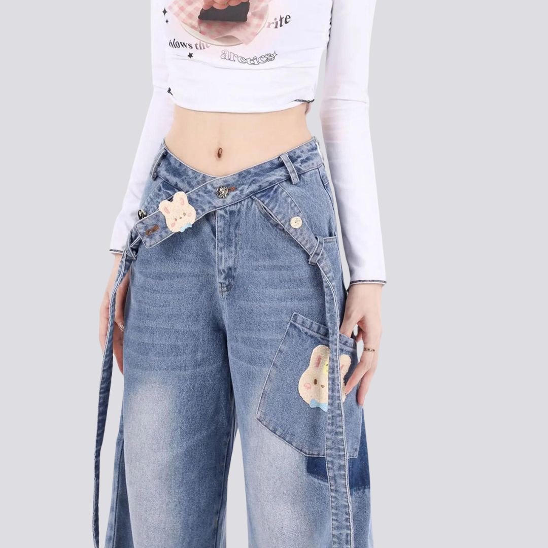 Fancy patch jeans with wide leg and belt detail