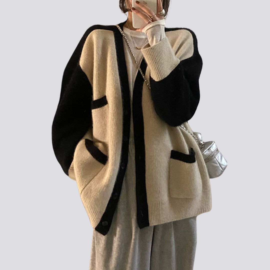 Oversized knitted cardigan with contrasting cuffs