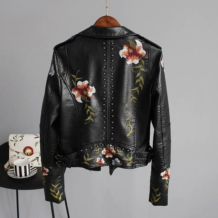 Quinn - embroidered cropped vintage jacket