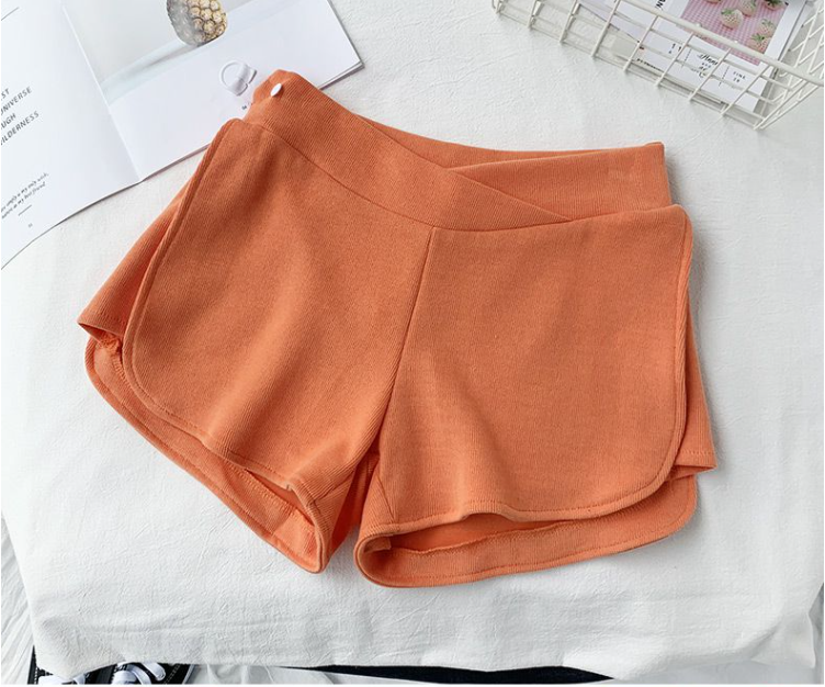 Relaxed summer maternity shorts