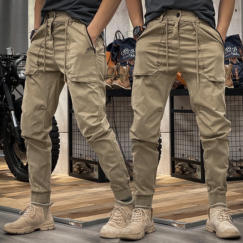 Stretchy cargo trousers for optimum comfort