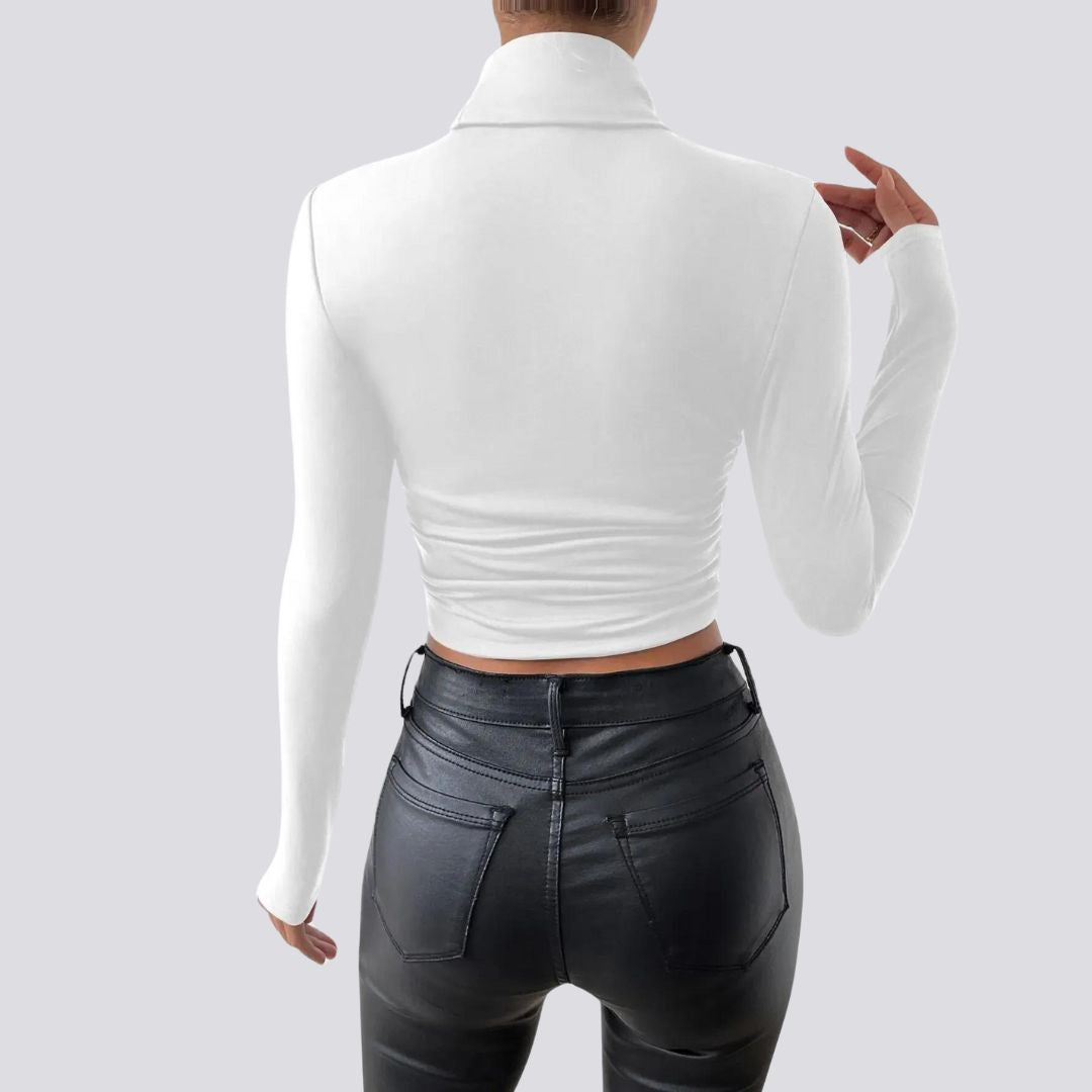 Elegant long-sleeved crop top with turtleneck