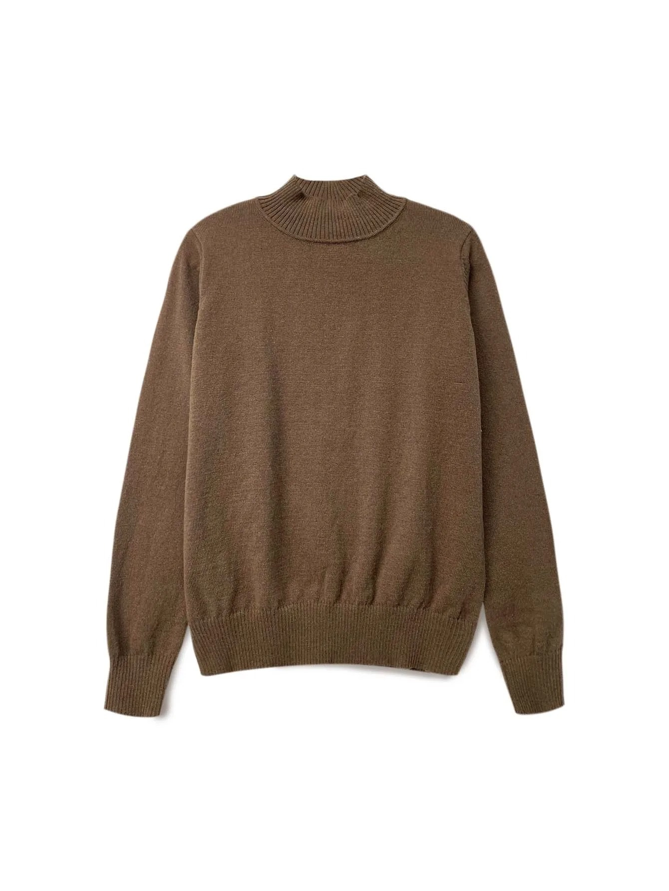 Classic round-neck jumper, timeless knitwear