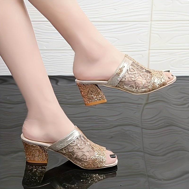 Feminine sandals enhanced with sparkling sequins