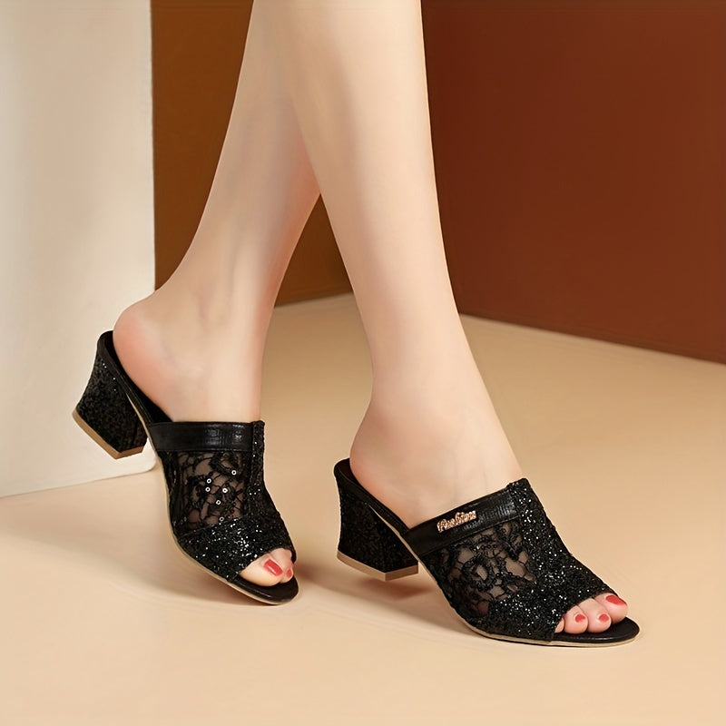 Feminine sandals enhanced with sparkling sequins