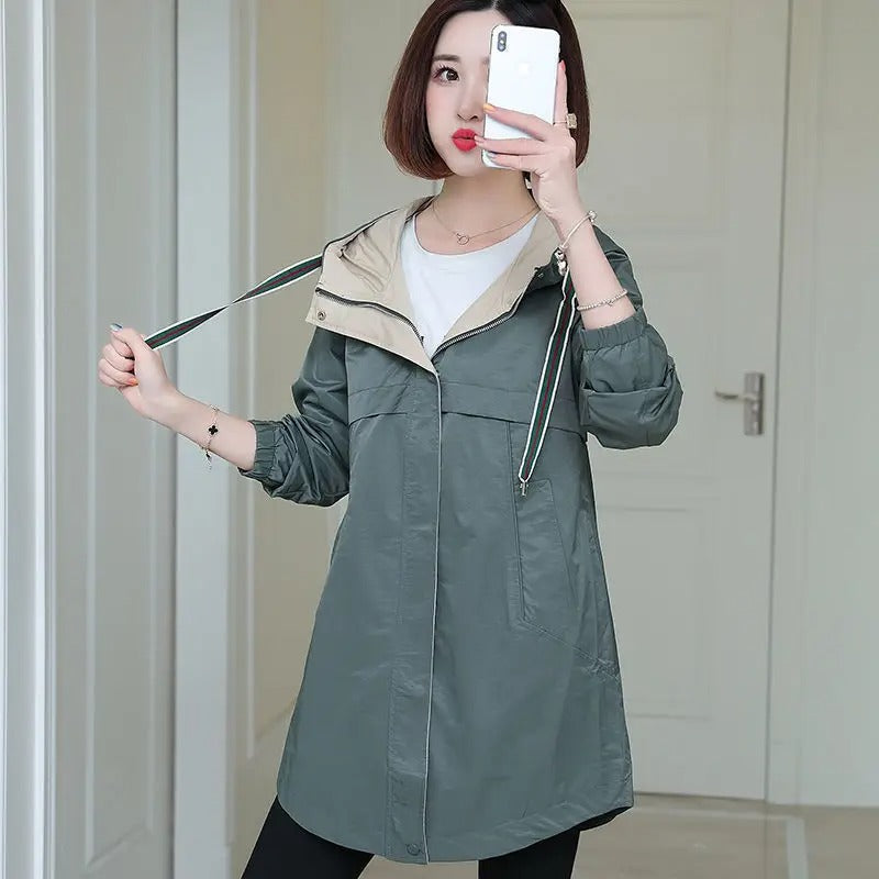 Stylish mackintosh windbreaker for women