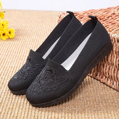 Comfortable, breathable, non-slip shoes with soft soles