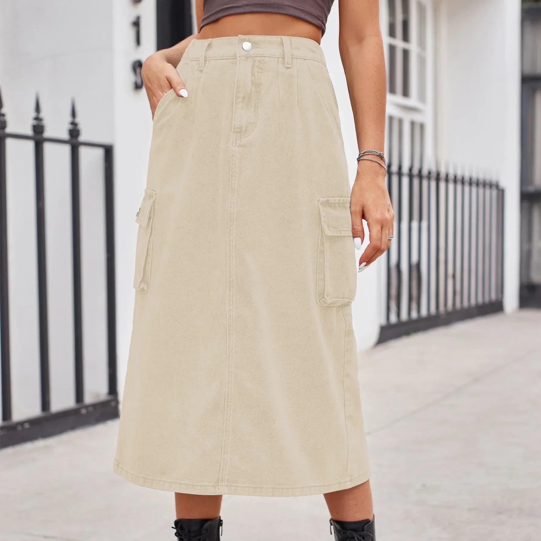 Trendy utility midi skirt with pockets