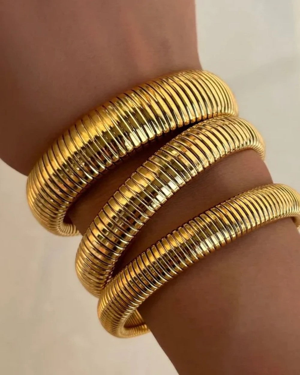 Ladies Flexible Snake Chain Bangle