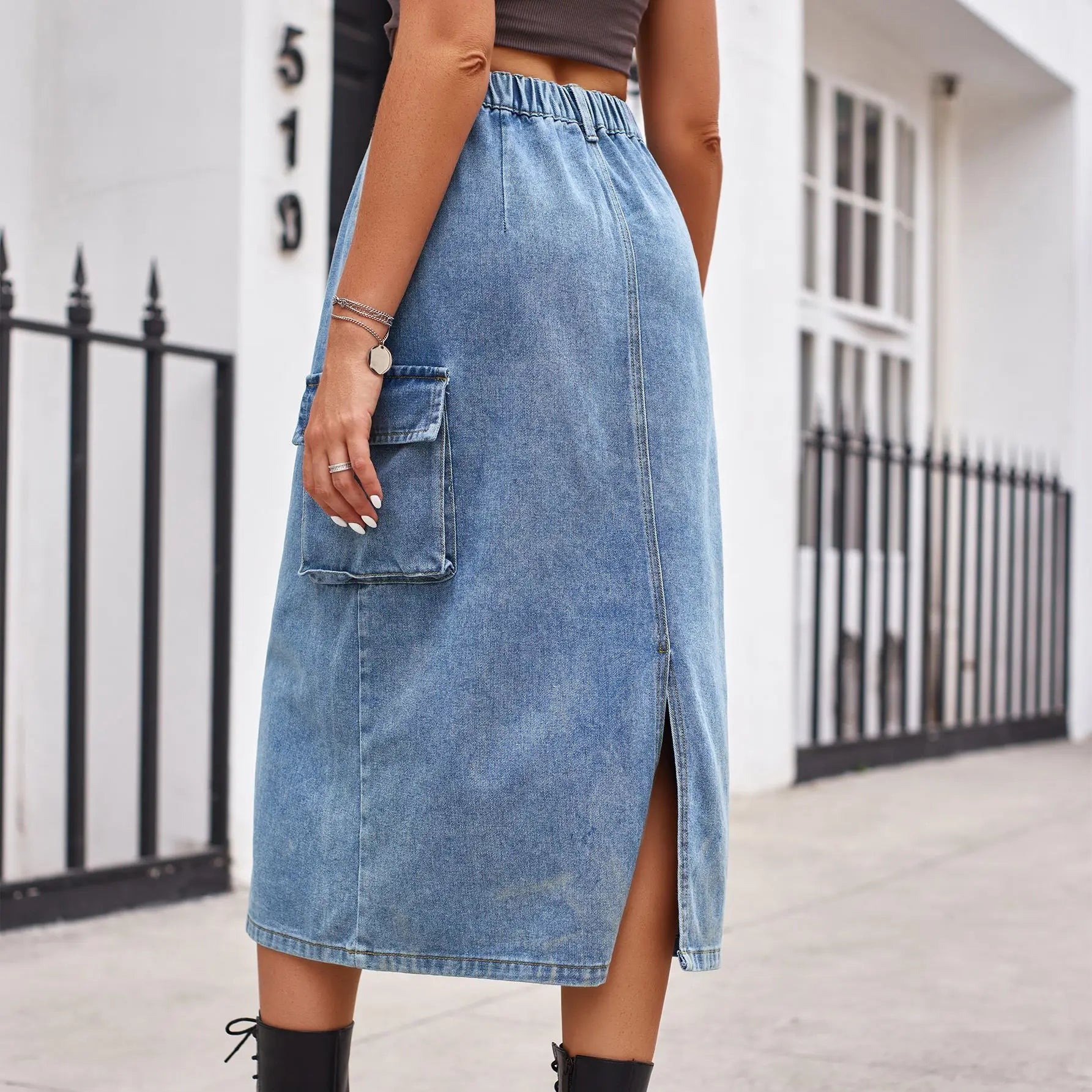 Trendy utility midi skirt with pockets