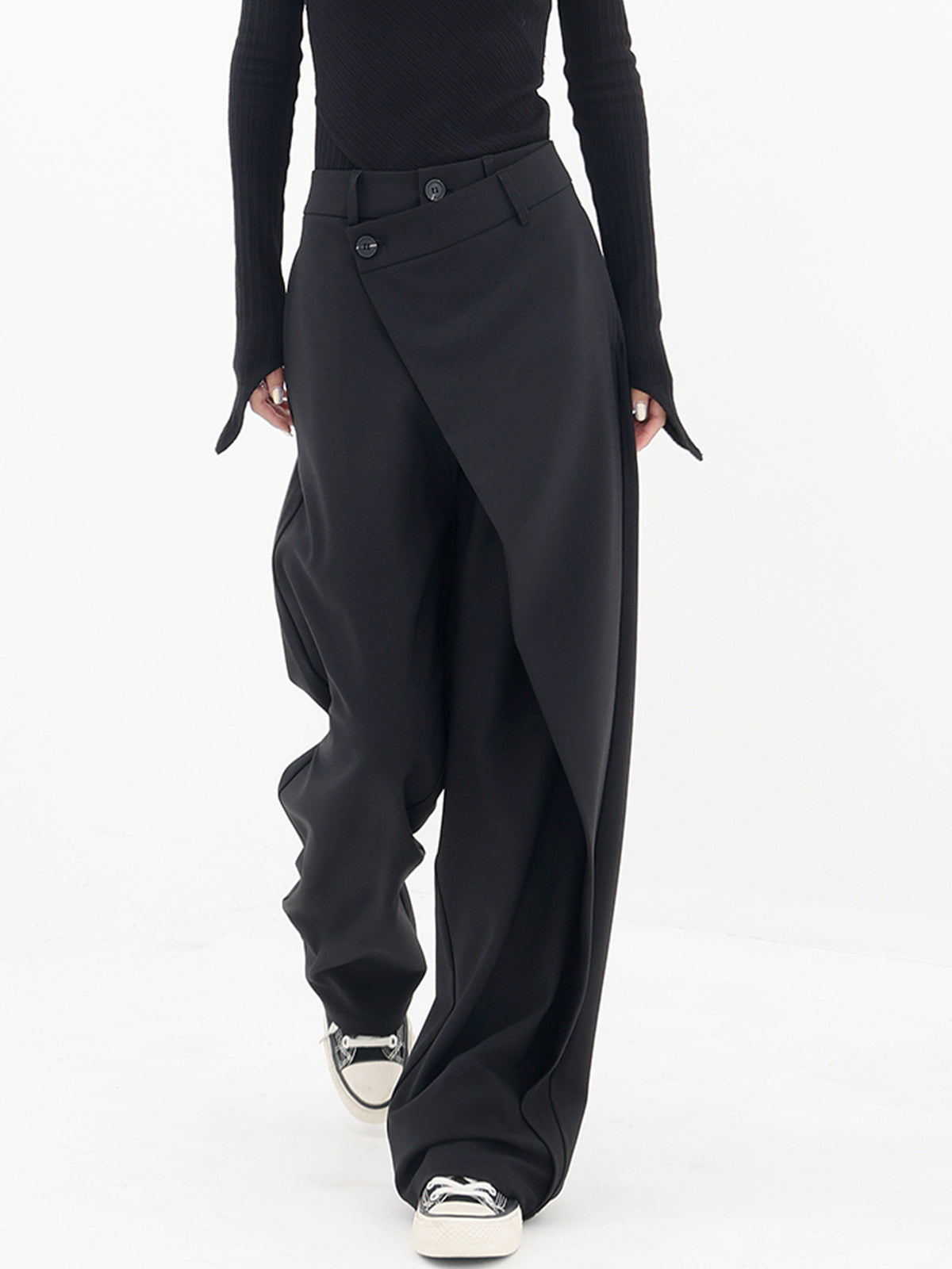 Pauline - Wide leg trousers with asymmetric and overlapping buttons