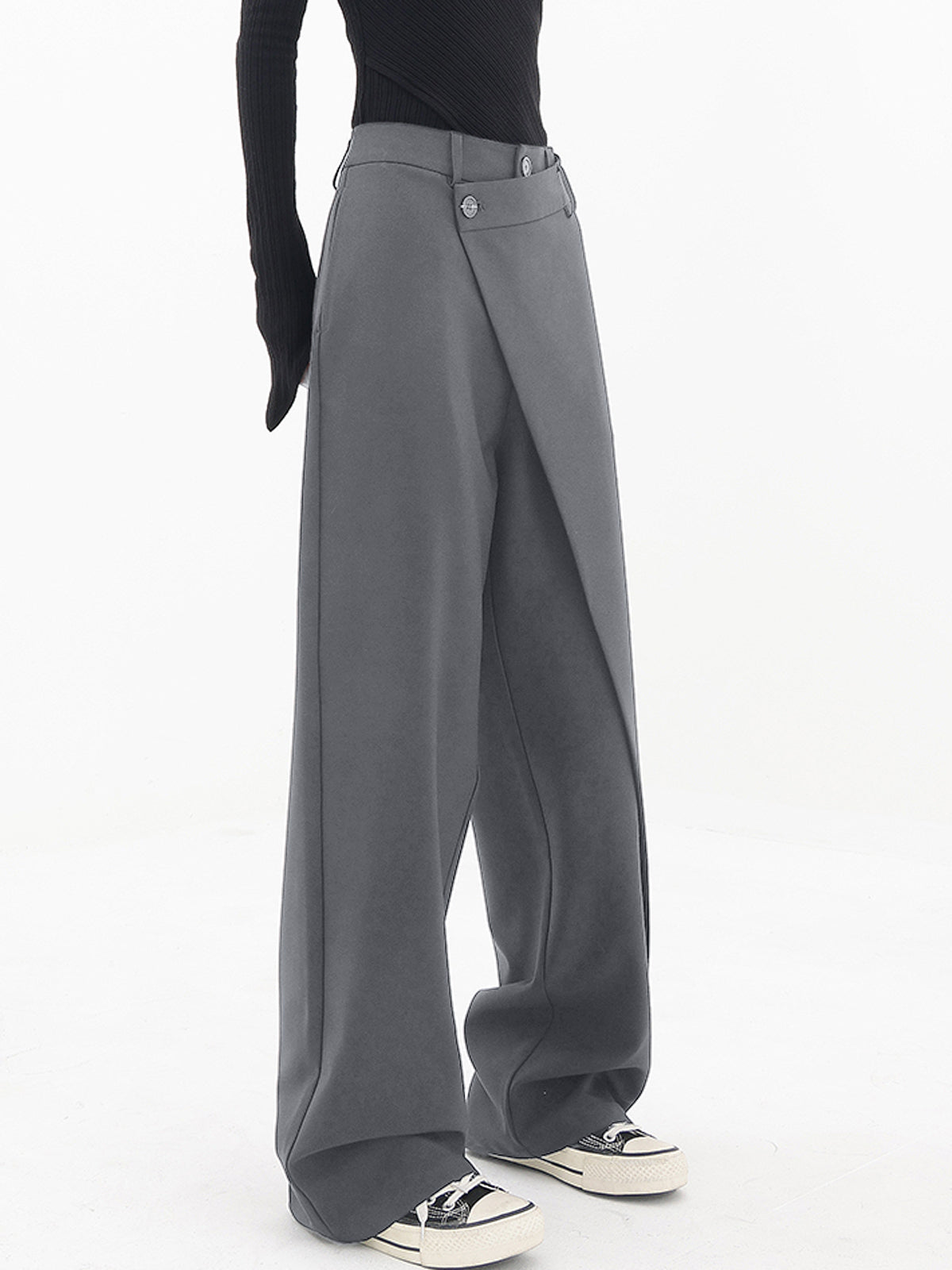 Pauline - Wide leg trousers with asymmetric and overlapping buttons