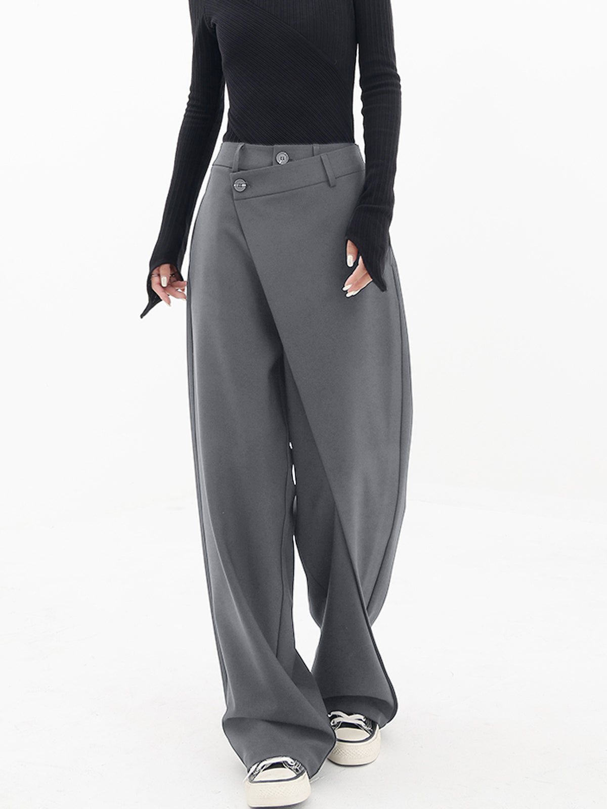 Pauline - Wide leg trousers with asymmetric and overlapping buttons