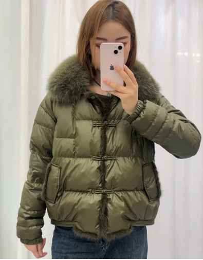 Lara Loose Puffer Jacket - Warm & Vintage