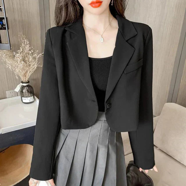 Women's short blazer with button placket and long sleeves