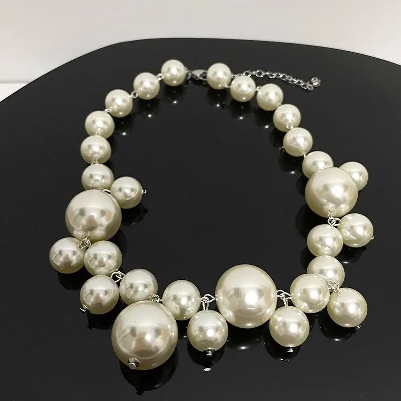 Chunky pearl necklace with drop detail