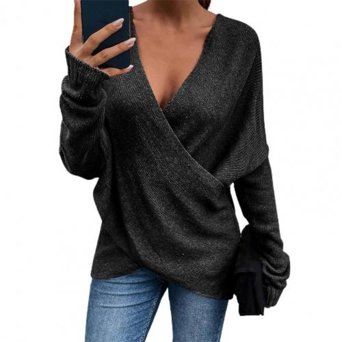 Women's long sleeve jumper with deep V-neck in a single-colour knit look for casual cross-knit fashion