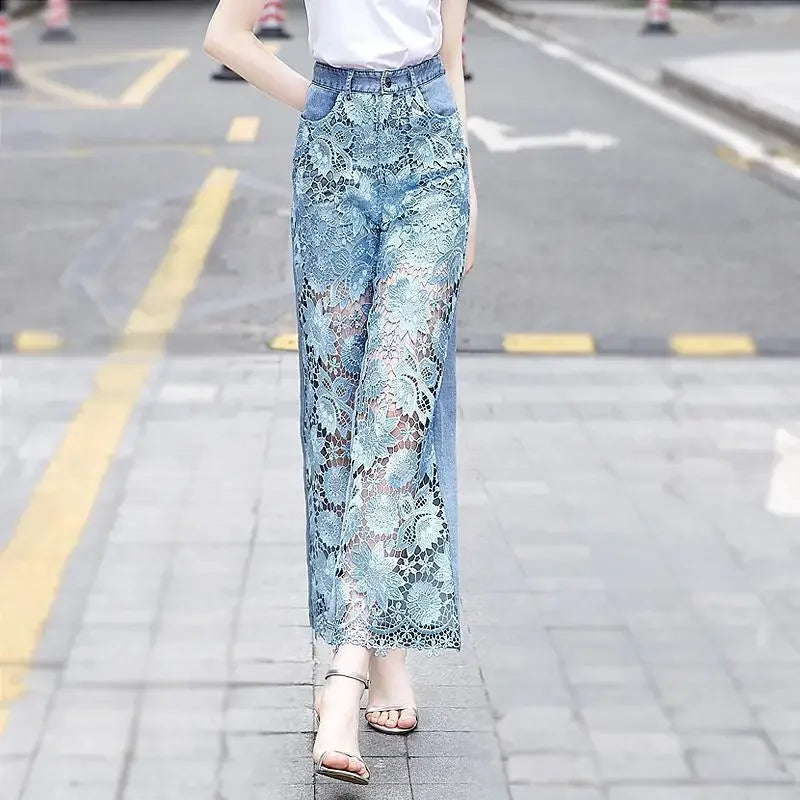 High-waisted jeans with lace patchwork