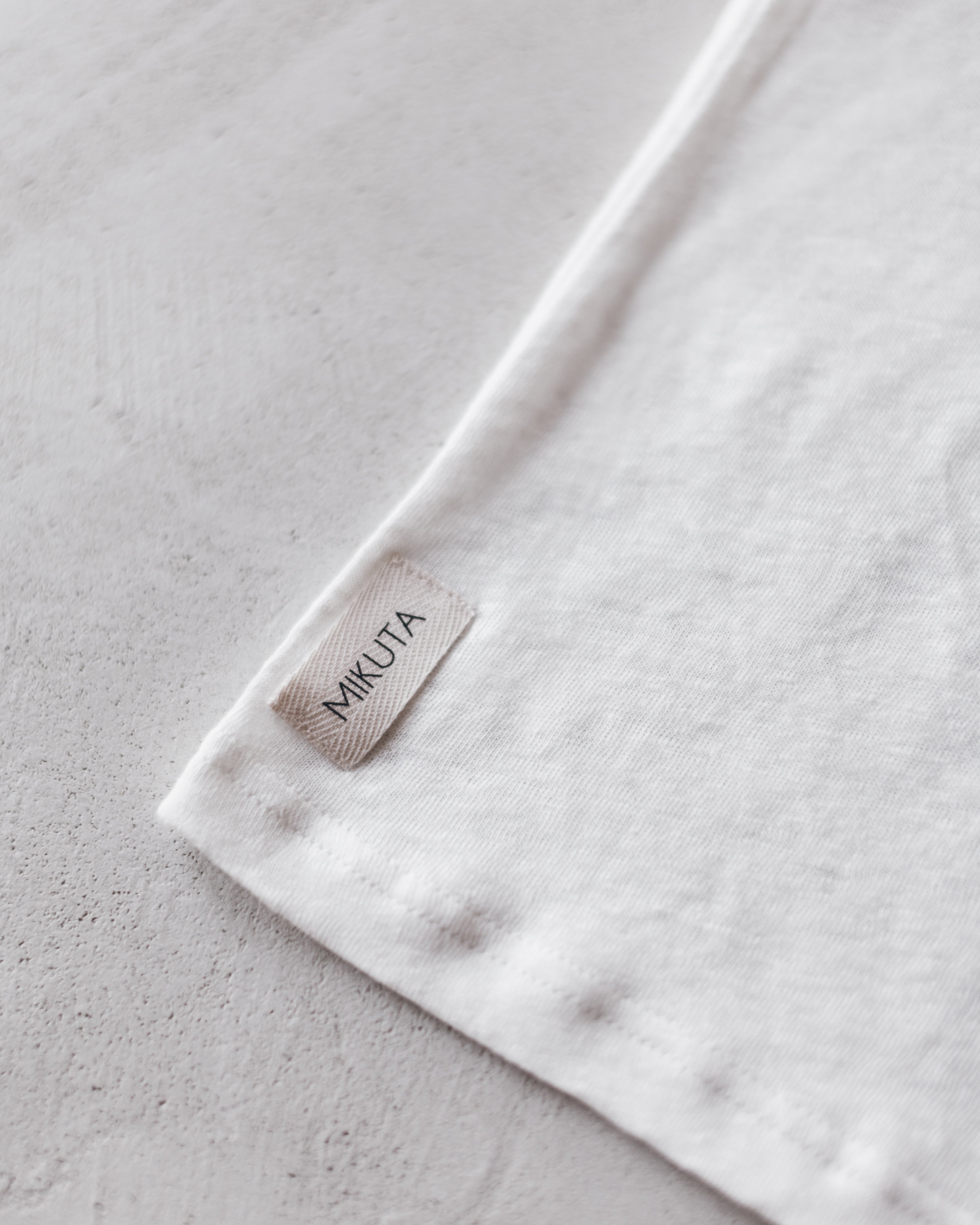 White loose linen T-shirt