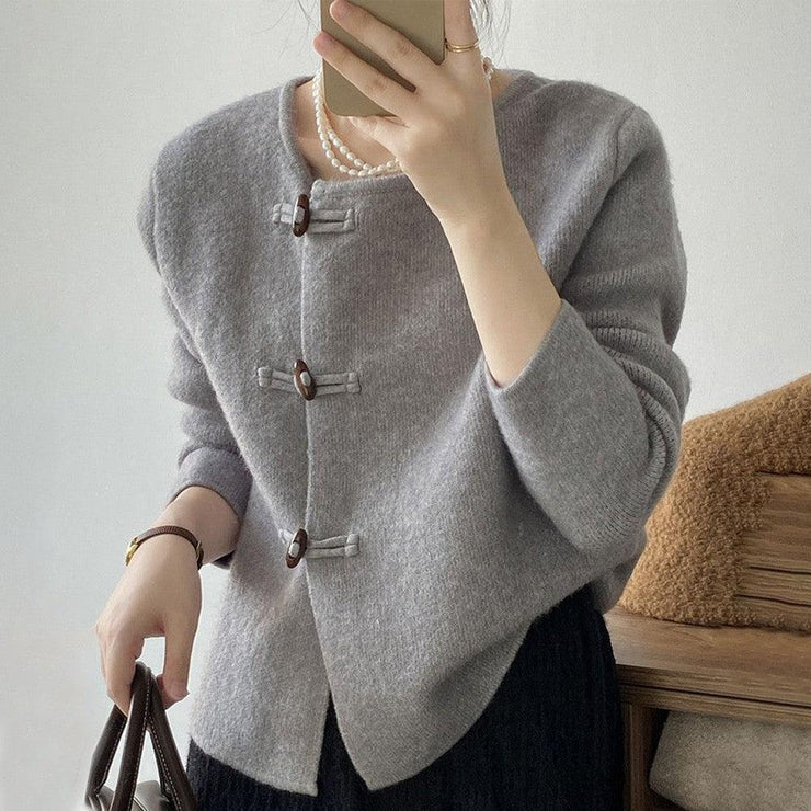 Elegant single-coloured cardigan