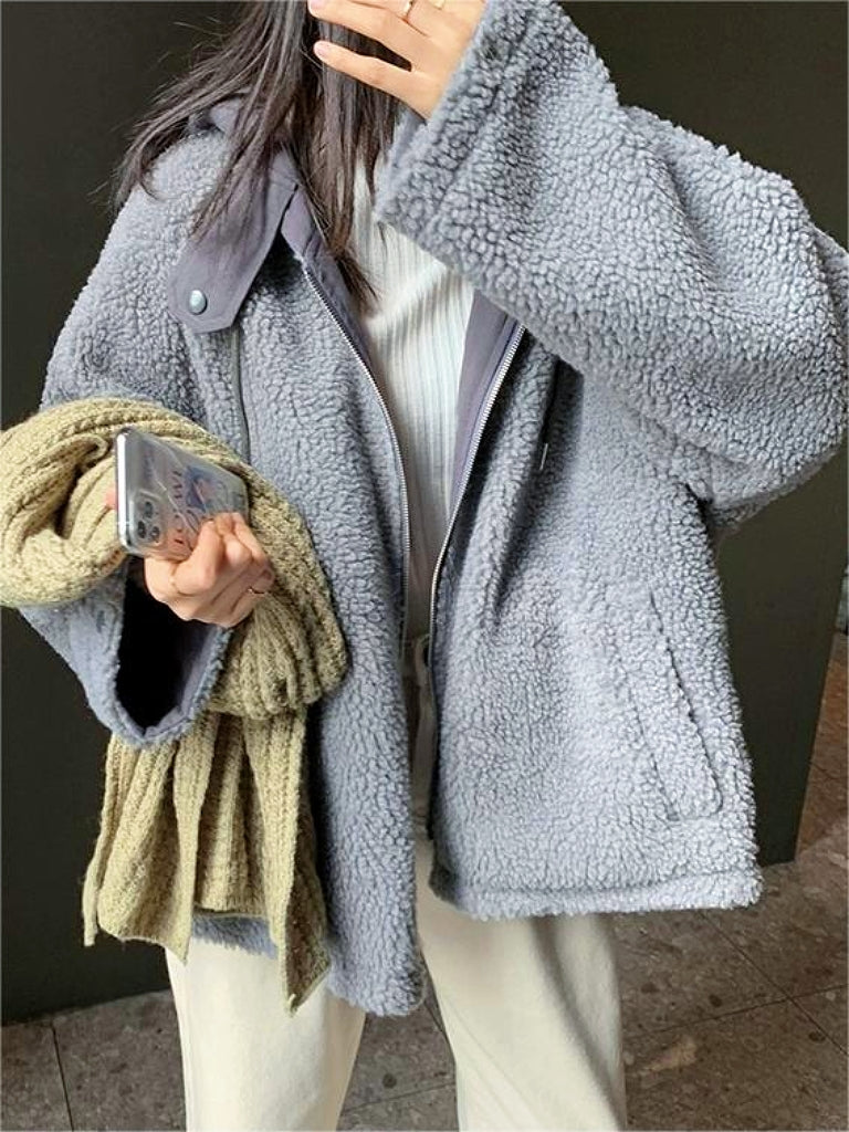 Elegant oversized coat with thick hood for women