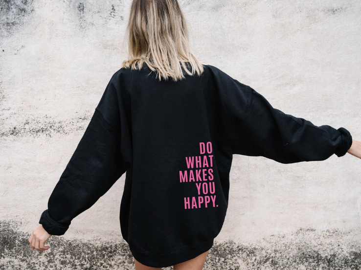 Hoodie with a happy statement